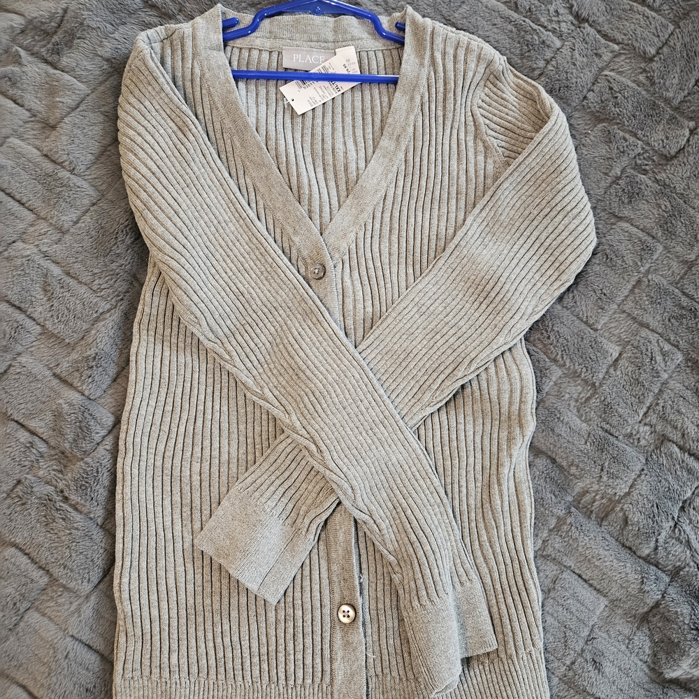The Children's Place Ribbed V-Neck Cardigan in Light Gray